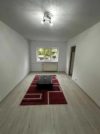 Garsonieră semidecomandată în Lipovei