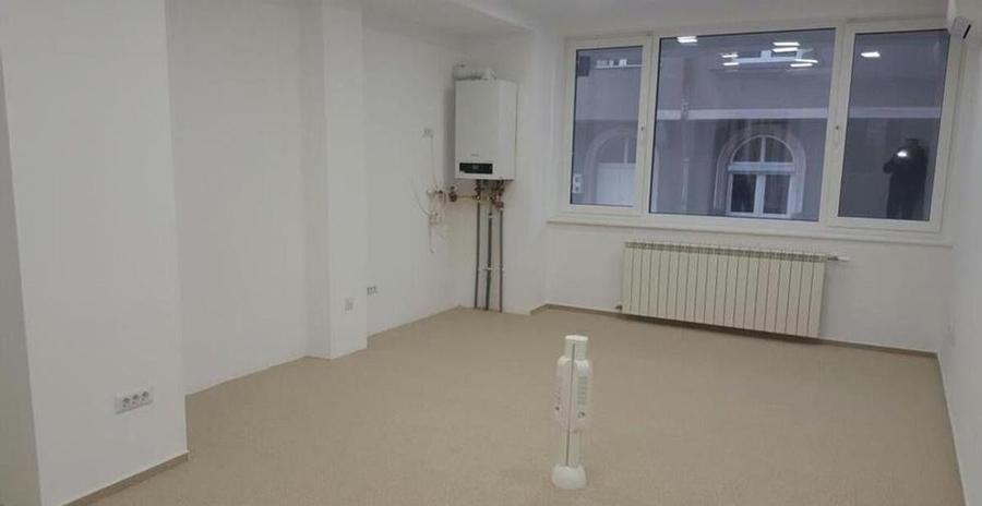 Spațiu comercial, de 125 mp, în Peninsula