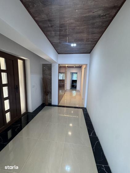 Apartament cu 5 camere în Central
