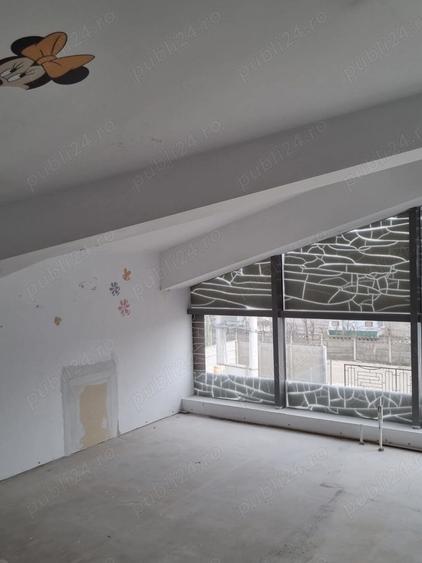 Spațiu comercial, de 1,100 mp, în Central