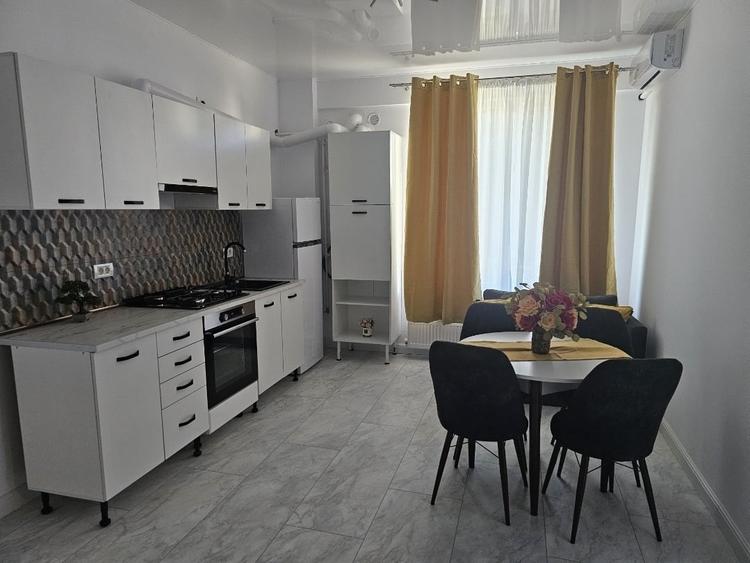 Vânzare apartament 2 camere zona Mamaia Nord  - Lidl - 1