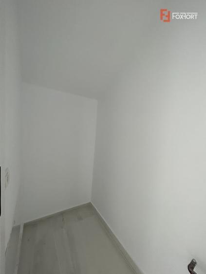 Duplex cu 5 camere cu Canalizare în Ghiroda