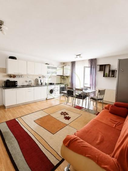 Apartament cu 3 camere decomandat, mobilat în Lazaret