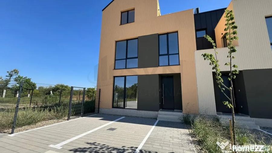 Casă cu 5 camere cu Teren 277 Mp în Bucureștii Noi