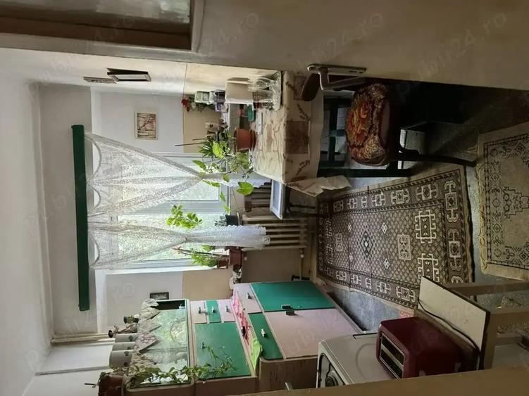 Apartament cu 3 camere decomandat în Vest