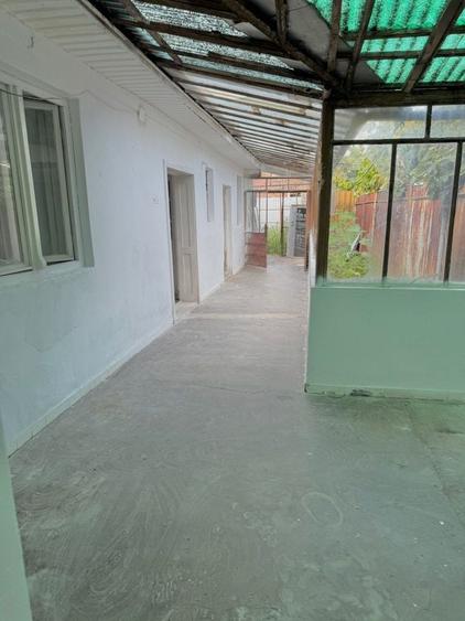 Casă cu 3 camere în Central