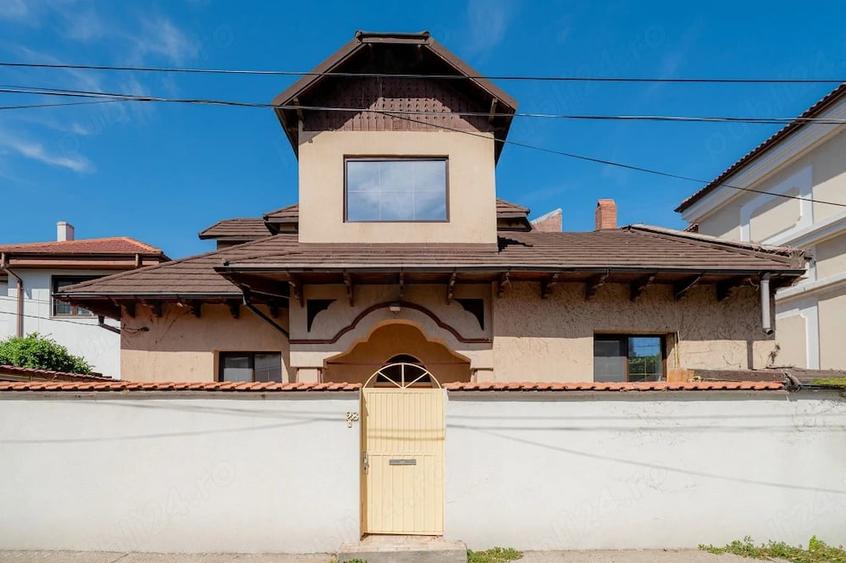Casă cu Teren 260 Mp în Faleza Nord