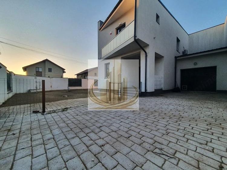 Casă cu Teren 375 Mp în Dumbrăvița