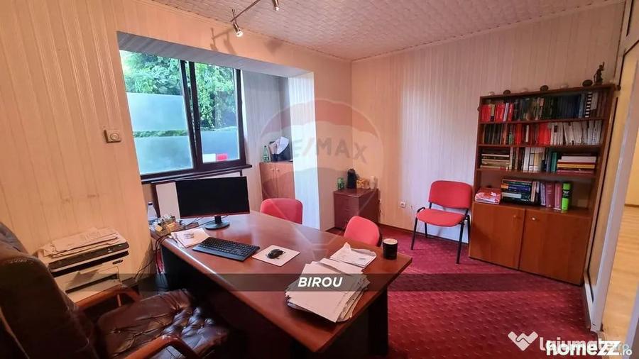 Spațiu comercial, de 48 mp, în Central