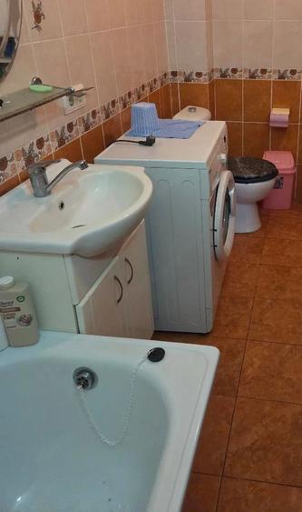 Garsonieră decomandată în Romană