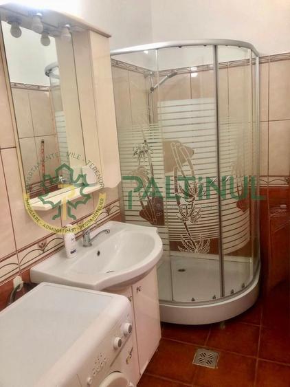 Garsonieră decomandată, mobilată în Ștrand