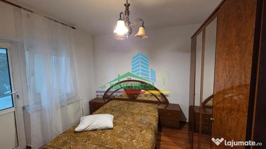 Apartament cu 3 camere decomandat în Brăilei
