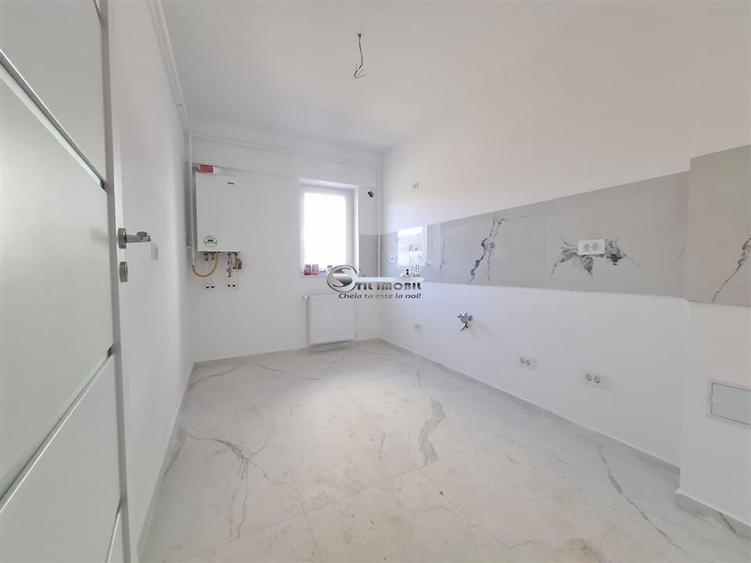 Apartament cu 2 camere decomandat în Galata