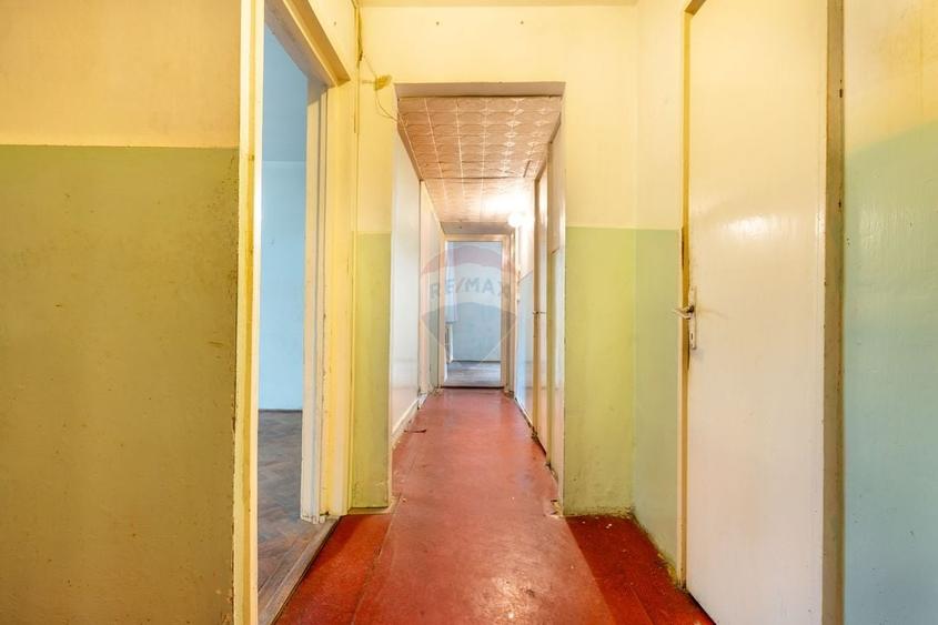 Apartament 3 camere,decomandat, renovabil.Str. Parâng nr.17|Comision 0 - 6