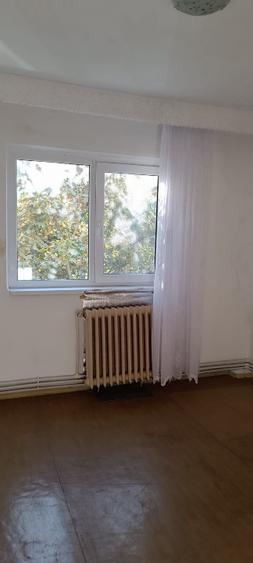 Apartament cu 3 camere decomandat în Nord