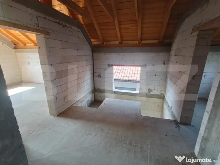 Casa la ro?u 182 mp utili 4 dormitoare + teren 438 mp, - 6