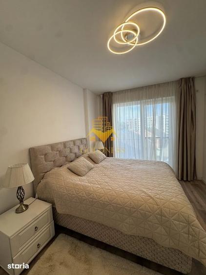 Apartament cu 3 camere semidecomandat în Central