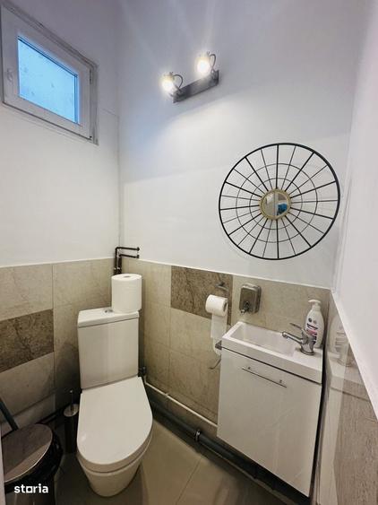 Casă cu 4 camere în Central