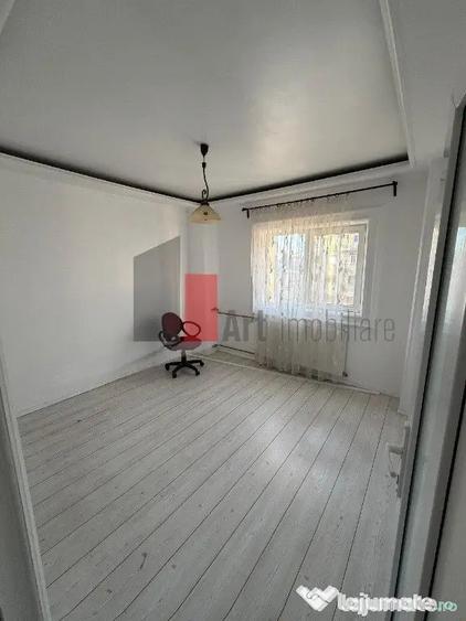 Apartament cu 2 camere semidecomandat în Moșilor