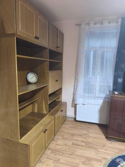 Casă cu 2 camere cu Teren 50 Mp în Central
