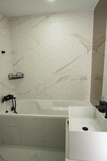 Apartament cu 2 camere decomandat, mobilat în Politehnica