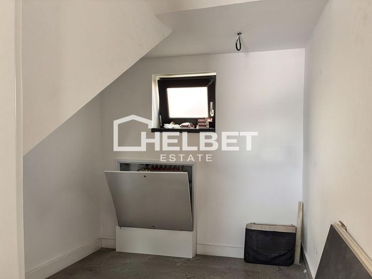 Duplex cu 4 camere cu Canalizare în Central