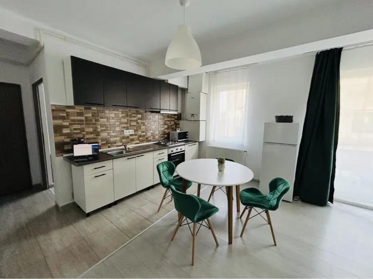 Apartament cu 2 camere semidecomandat, mobilat în Florești — fotografia 1