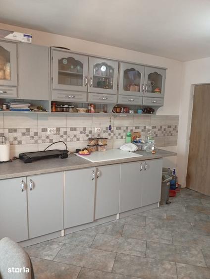 Casă cu 4 camere cu Teren 2550 Mp în Central