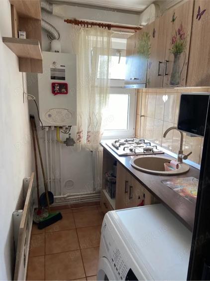 Apartament cu 2 camere semidecomandat în Hipodrom