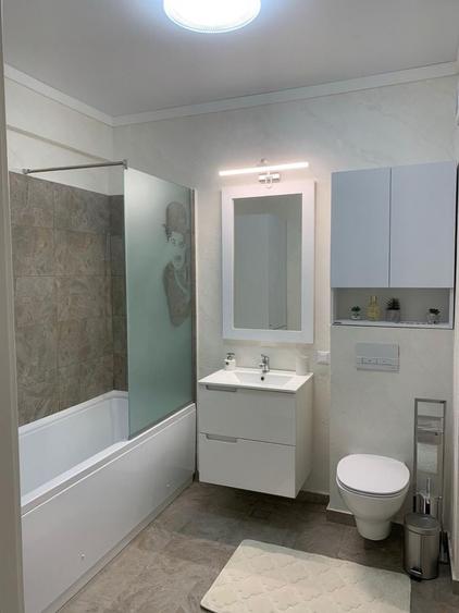 Apartament cu 2 camere decomandat în Faleză