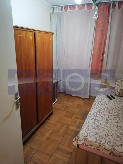 Apartament cu 3 camere, mobilat în Titan