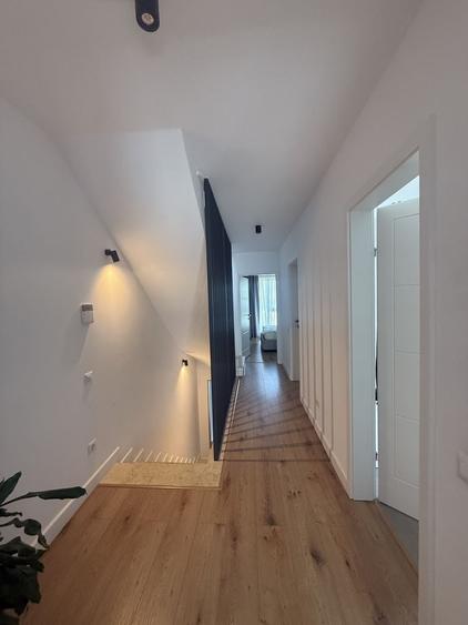 Casă cu 4 camere cu Teren 150 Mp în Bună Ziua