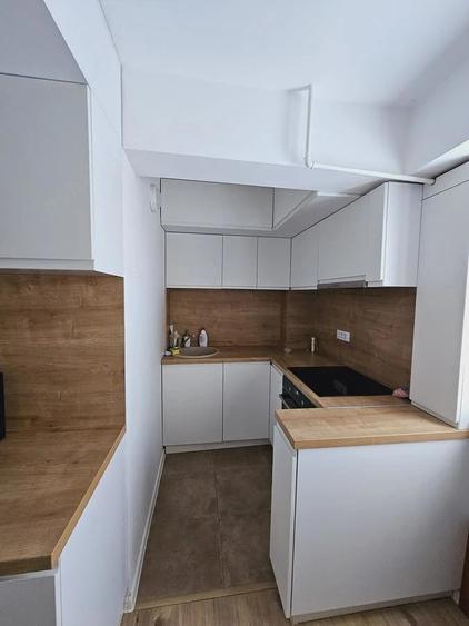 Apartament cu 3 camere decomandat în Muncii