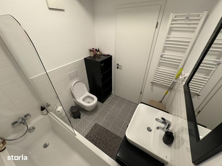 Apartament cu 3 camere decomandat în Aviației