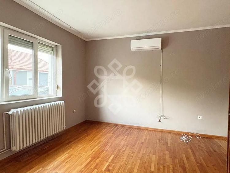 Casă cu 2 camere cu Canalizare în Iosia