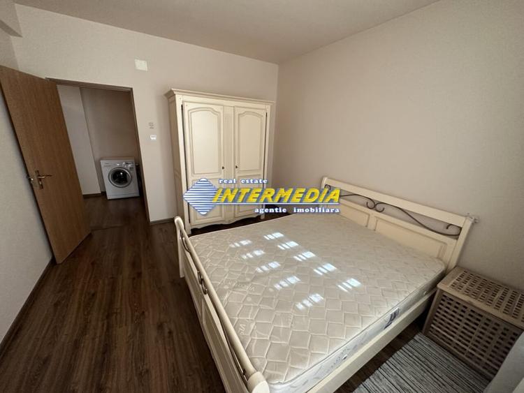 Apartament cu 2 camere decomandat, mobilat în Central