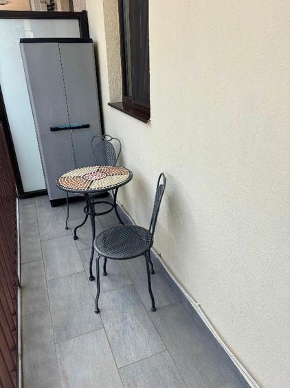Apartament cu 2 camere semidecomandat în Parcul Carol