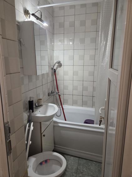 Garsonieră în Granit