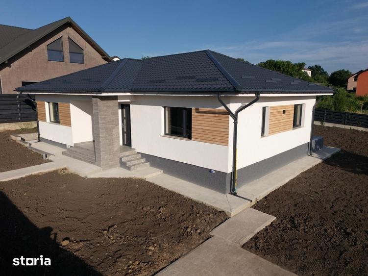 Casă cu 4 camere cu Teren 750 Mp în Bucium