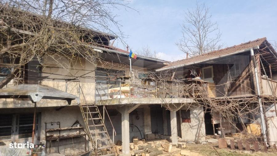 Casă cu 4 camere în Central