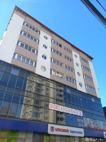 Apartament cu 3 camere decomandat în Ultracentral