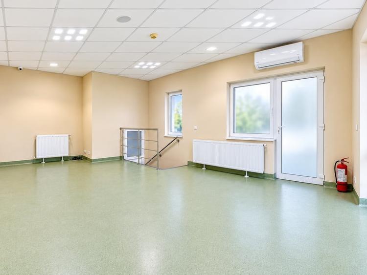 Spațiu comercial, de 41 mp, în Răcădău