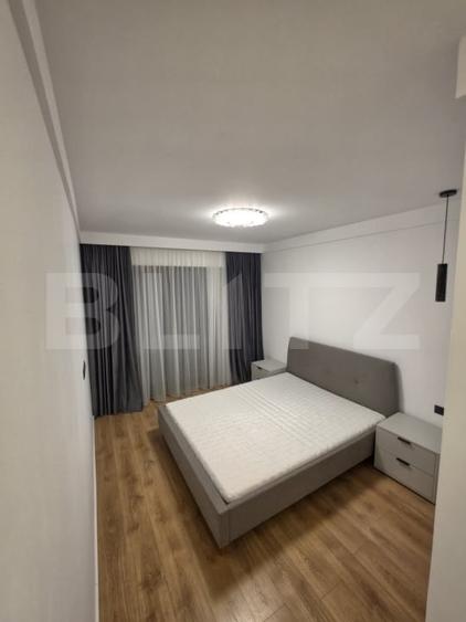 Apartament cu 3 camere semidecomandat, mobilat în Zorilor