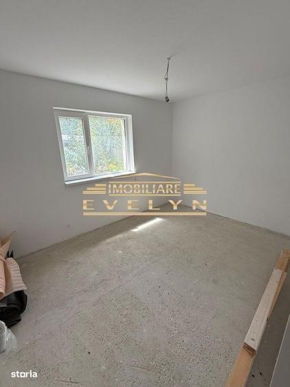 Casă cu 3 camere decomandat în Central