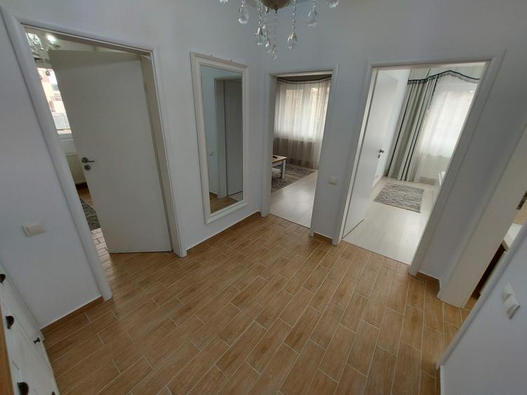 Apartament cu 2 camere decomandat în Păcii