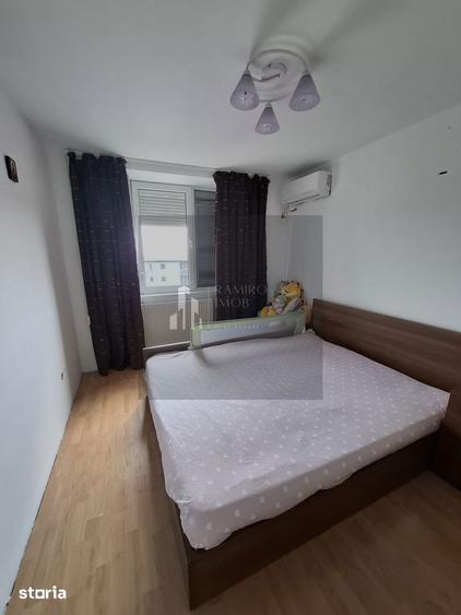 Apartament cu 3 camere semidecomandat, mobilat în Rahova