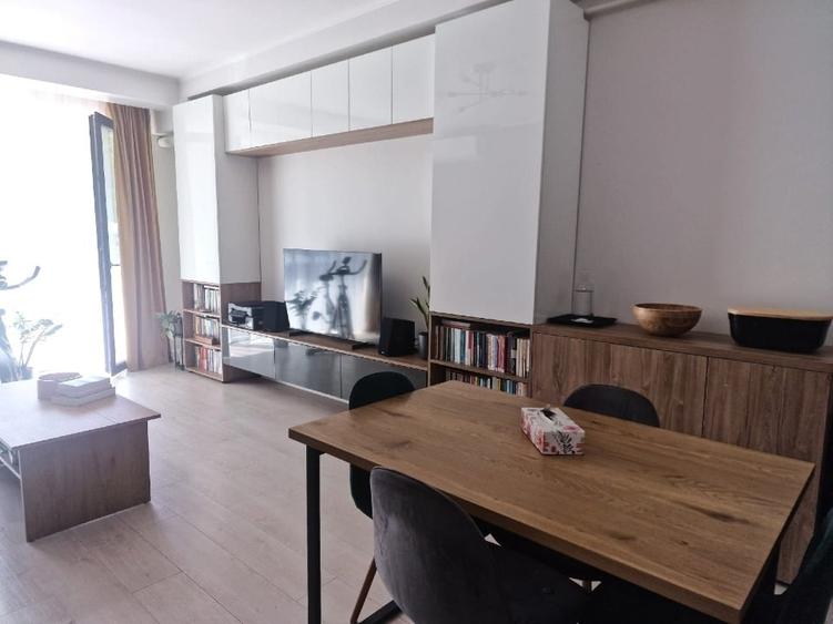 Apartament cu 2 camere decomandat, mobilat în Dumbrăvița