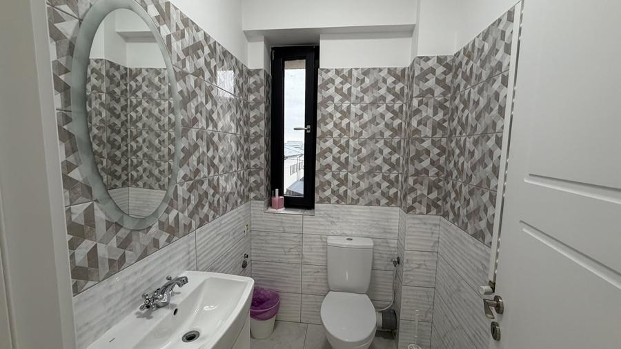 Casă individuală cu 32 camere cu Canalizare în Chiajna