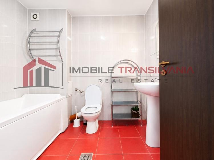Apartament cu 3 camere semidecomandat, mobilat în Florești
