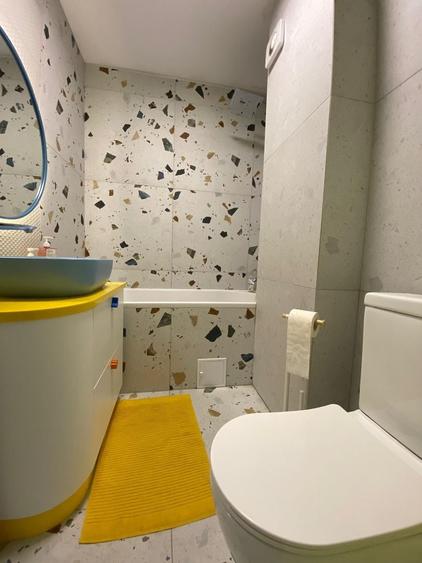 Apartament cu 4 camere decomandat, mobilat în Băneasa